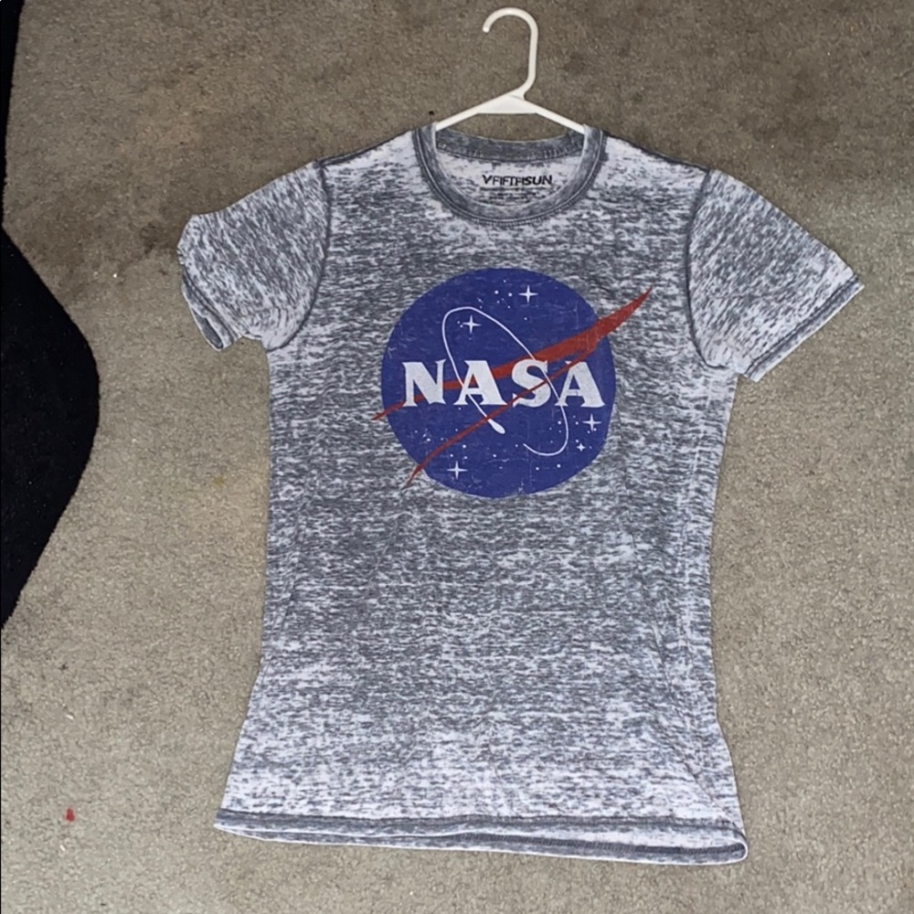 Men’s small nasa tee shirt